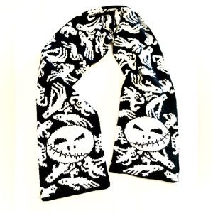 Disney Parks Scarf Adult Black White Knit Nightmare Before Christmas Skellington